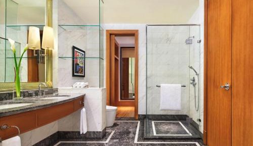 Grand King Studio - Club Lounge Access