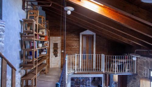 Three-Bedroom Apartment with Balcony