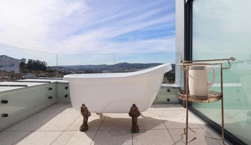 Deluxe Double or Twin Room with Balcony