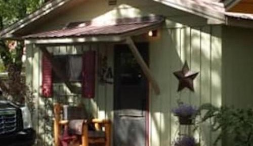 Bungalow with Patio