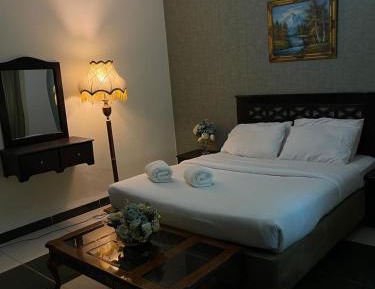 Deluxe Double or Twin Room