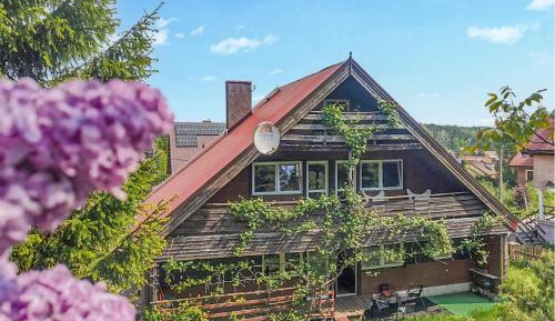Three-Bedroom Holiday Home 