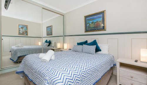 One-Bedroom Apartment with Water View