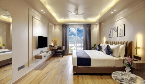 Deluxe Room with Balcony