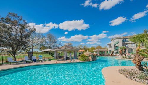 Superior One-Bedroom Apartment with Balcony