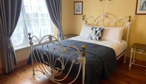 Single Room with Bathroom