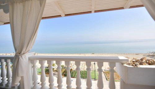 Studio with Sea View