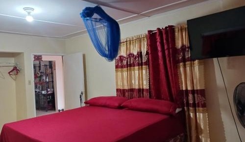 Master Queen Room