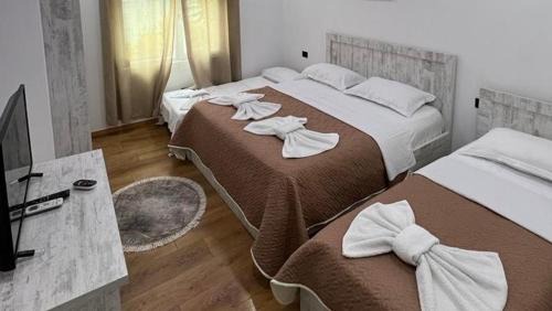 Deluxe Double Room with Extra Bed