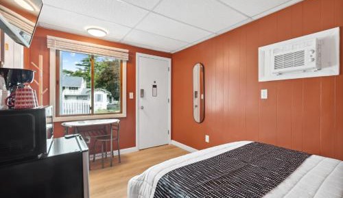 Economy Double Room
