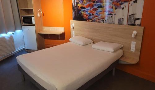 1 Double Bed