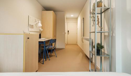 Single Room with Private Bathroom