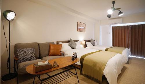 Quadruple Room with Private Bathroom