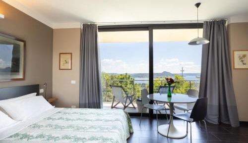 Studio with Lake View