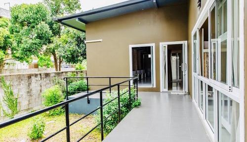 Upper Bunk Bed in Mixed Dormitory Room