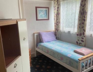 Single Room with Shared Bathroom