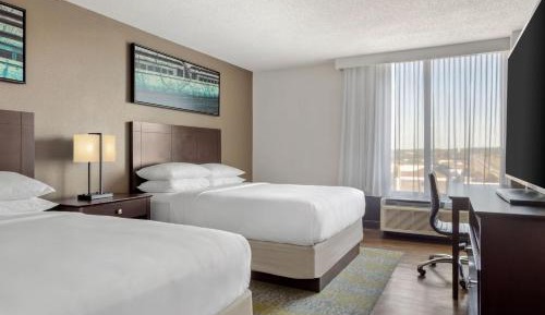 Queen Room with Two Queen Beds - Hearing Accessible