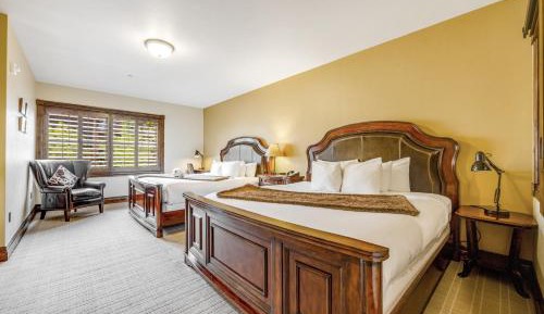 King Room with Two King Beds