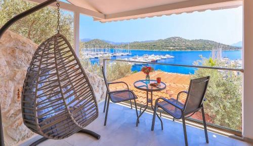 Double Room with Balcony and Sea View