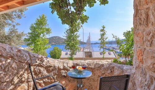Double Room with Balcony and Sea View