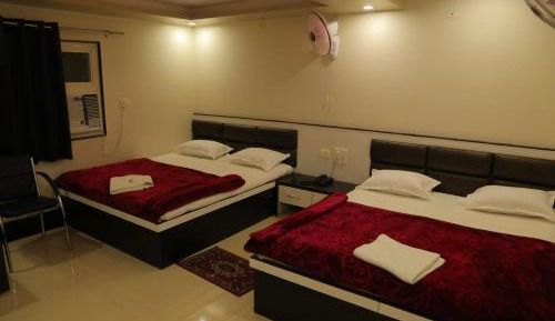 Deluxe Family Room