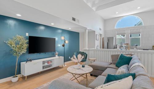 Two-Bedroom Townhouse