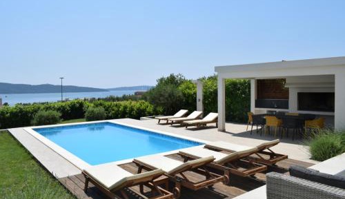Villa with Sea View
