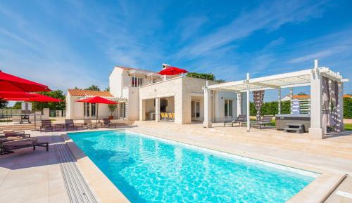 Five-Bedroom Villa