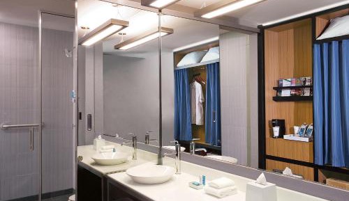 Aloft, Guest room, 1 King