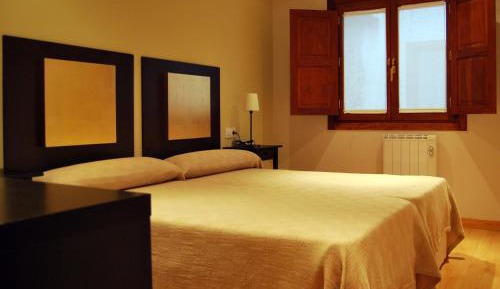 One-Bedroom Apartment (4 Adults)
