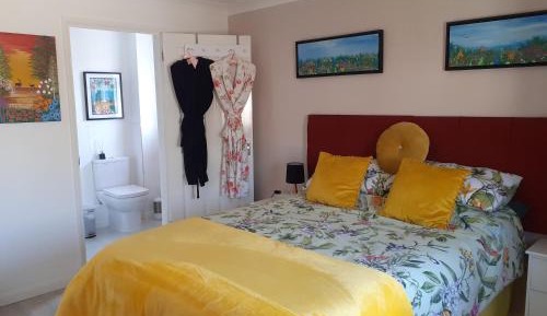 One-Bedroom Bungalow