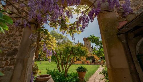 Villa with Garden View