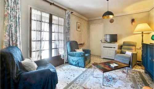 Four-Bedroom Holiday Home