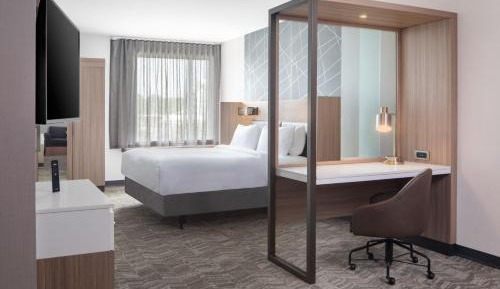 King Suite with Trundle Bed