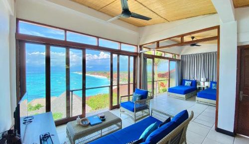 One-Bedroom Villa with Plunge Pool - Upper Level