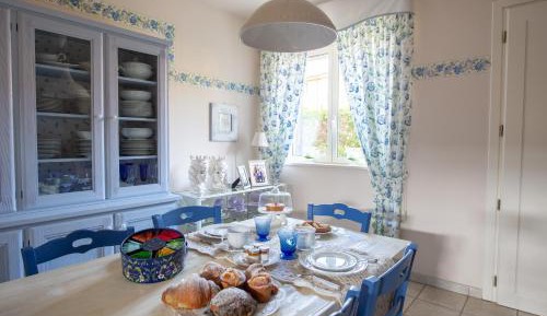 Double Room with Private External Bathroom