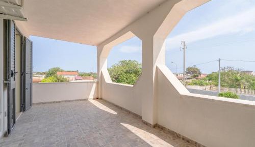 Superior One-Bedroom Apartment with Balcony