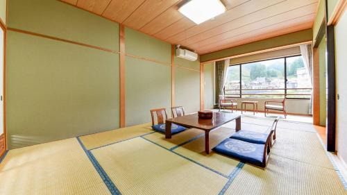 Standard Japanese-Style Room