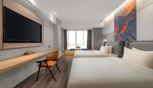 Twin Room with City View