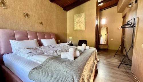 Deluxe Family Suite