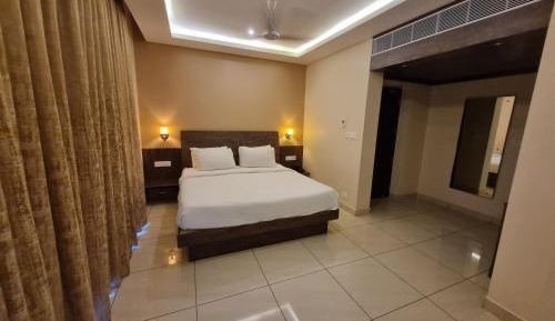 Deluxe Double Room with Balcony