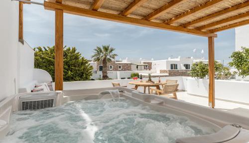 Suite with Hot Tub