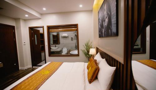 Standard King Room