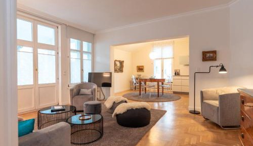 One-Bedroom Apartment with Terrace