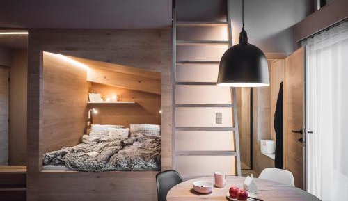 Superior One-Bedroom Apartment with Balcony