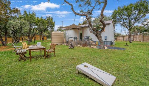 One-Bedroom Holiday Home