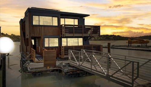Two-Bedroom Apartment with Balcony and Sea View