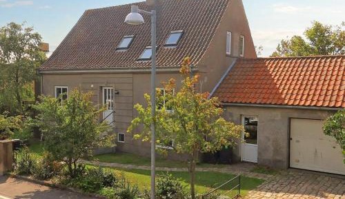 Three-Bedroom Holiday Home 