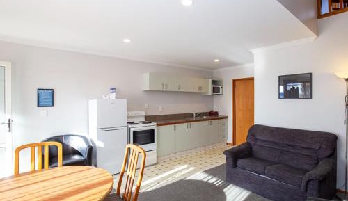 Two-Bedroom Apartment (6 Adults)