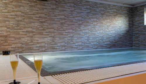 Four-Bedroom Villa with Swimming Pool